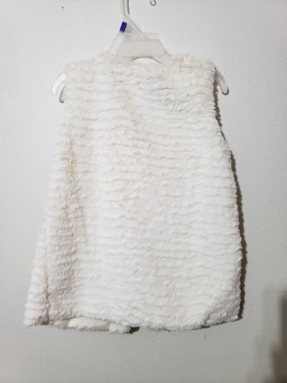 Faded Glory girl's ivory faux fur vest, size XS (4-5)